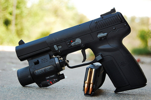 Fn 5.7 penetrate kevlar